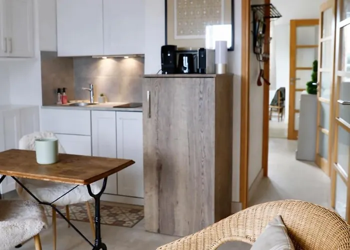 Les Courlis With Terrace Overlooking Carteret Marina Lägenhet Barneville-Carteret